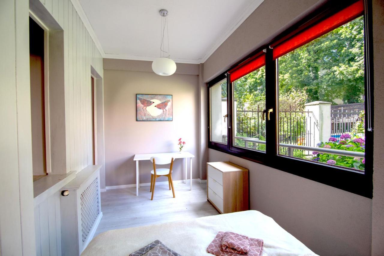 Apartamento Garden Studio In The Old Town Cracovia Exterior foto